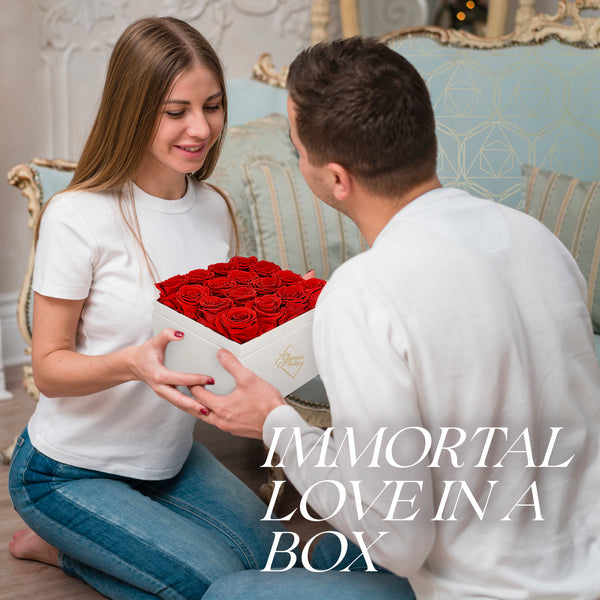 Eternal Elegance Square White | 16 Red Roses