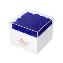 Eternal Elegance Square White| 16 Sapphire Roses